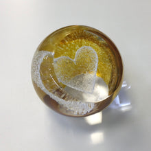 Load image into Gallery viewer, Special Moments Paperweight - Heart
